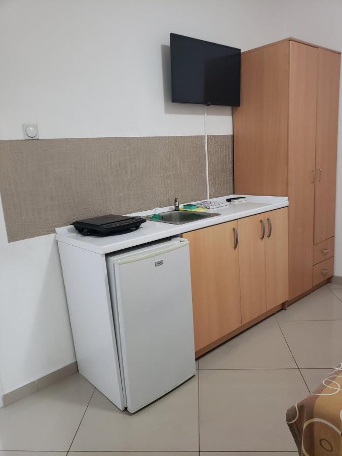 Apartments Petricevic Sutomore Exterior foto